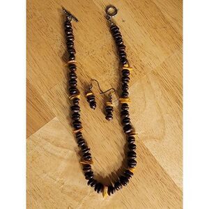 El Refugio Handmade Coffee Bean Necklace and Earring Set